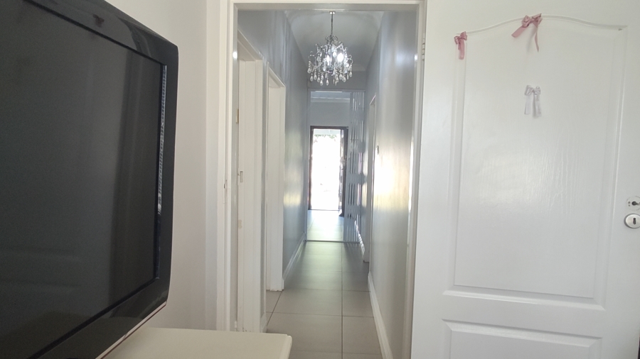 To Let 3 Bedroom Property for Rent in Kabega Park Eastern Cape